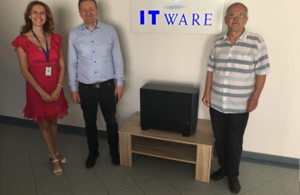 Középiskolák támogatása ITware